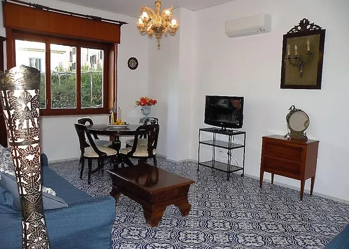 La Casa Dei Fiori Hébergement de vacances *